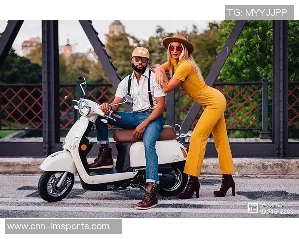 32岁博格巴荣获最佳复出奖白衣出席颁奖典礼妻子黑裙亮相尽显优雅长腿